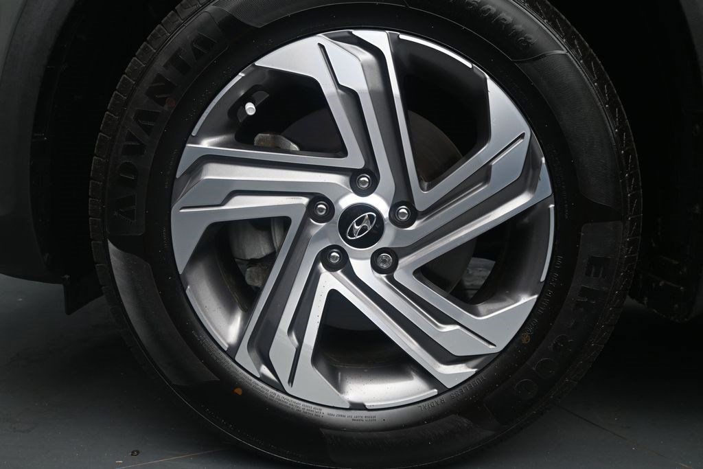 Used 2023 Hyundai Santa Fe SEL w/ Winter Weather Package FWD image 10