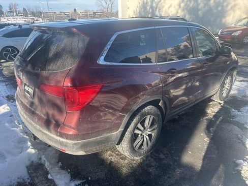 Used 2018 Honda Pilot EX image 4