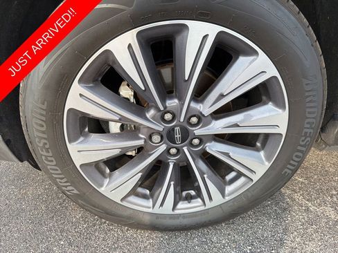 Used 2022 Lincoln Corsair Reserve w/ Equipment Group 201A image 7