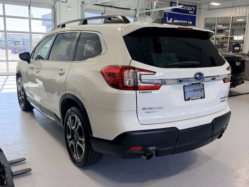 Used 2024 Subaru Ascent Limited AWD/4WD image 5