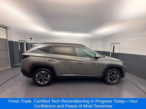 Used 2025 Hyundai Tucson SEL FWD image 6