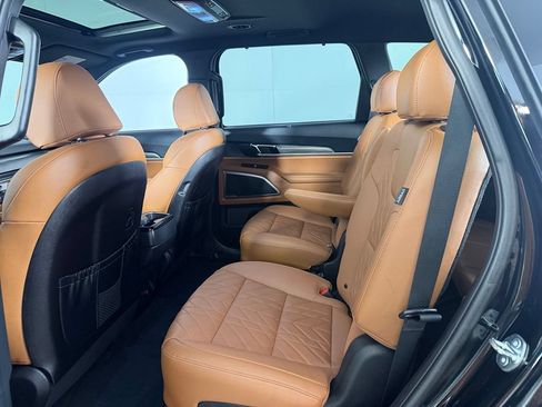 Used 2025 Kia Telluride EX X-Line AWD/4WD image 26