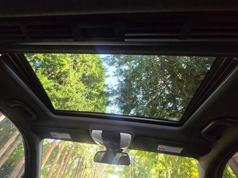 Used 2013 Mercedes-Benz C 300 C 300 Sport 4MATIC AWD 4dr Sed image 17