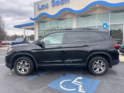 Certified 2023 Honda Passport TrailSport image 12