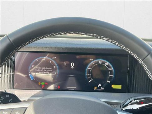 New 2025 Volkswagen Tiguan S image 11