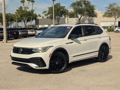 Used 2022 Volkswagen Tiguan SE R-Line