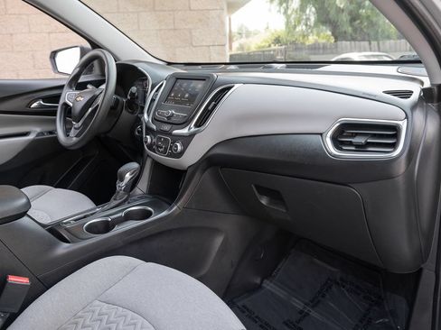 Used 2022 Chevrolet Equinox LS AWD/4WD image 41