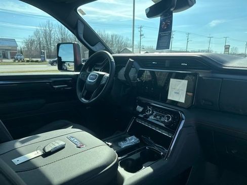 New 2026 GMC Sierra 2500 AT4 image 9