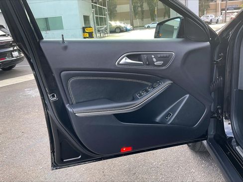 Used 2019 Mercedes-Benz GLA 250 image 21