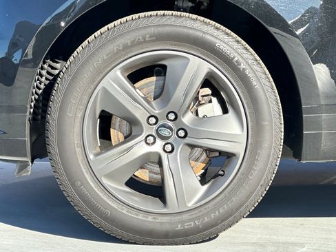 Used 2025 Land Rover Range Rover Velar Dynamic SE image 13