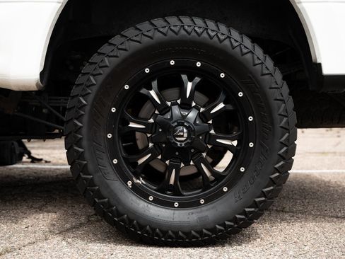 Used 2020 Ford F350 Limited AWD/4WD image 11