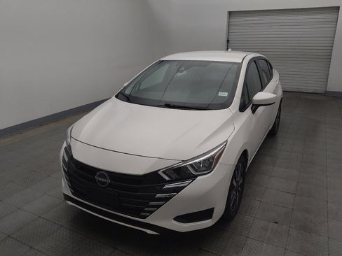 Used 2023 Nissan Versa SV FWD image 15