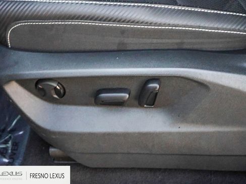 Used 2024 Volkswagen Atlas Cross Sport SE image 21