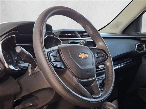 Used 2022 Chevrolet TrailBlazer LT w/ Convenience Package image 7