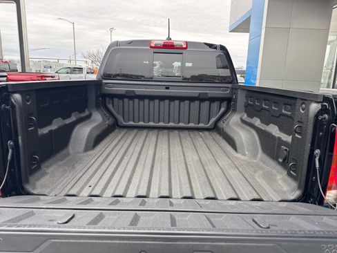 Used 2023 Chevrolet Colorado Z71 w/ Z71 Convenience Package 2 image 14