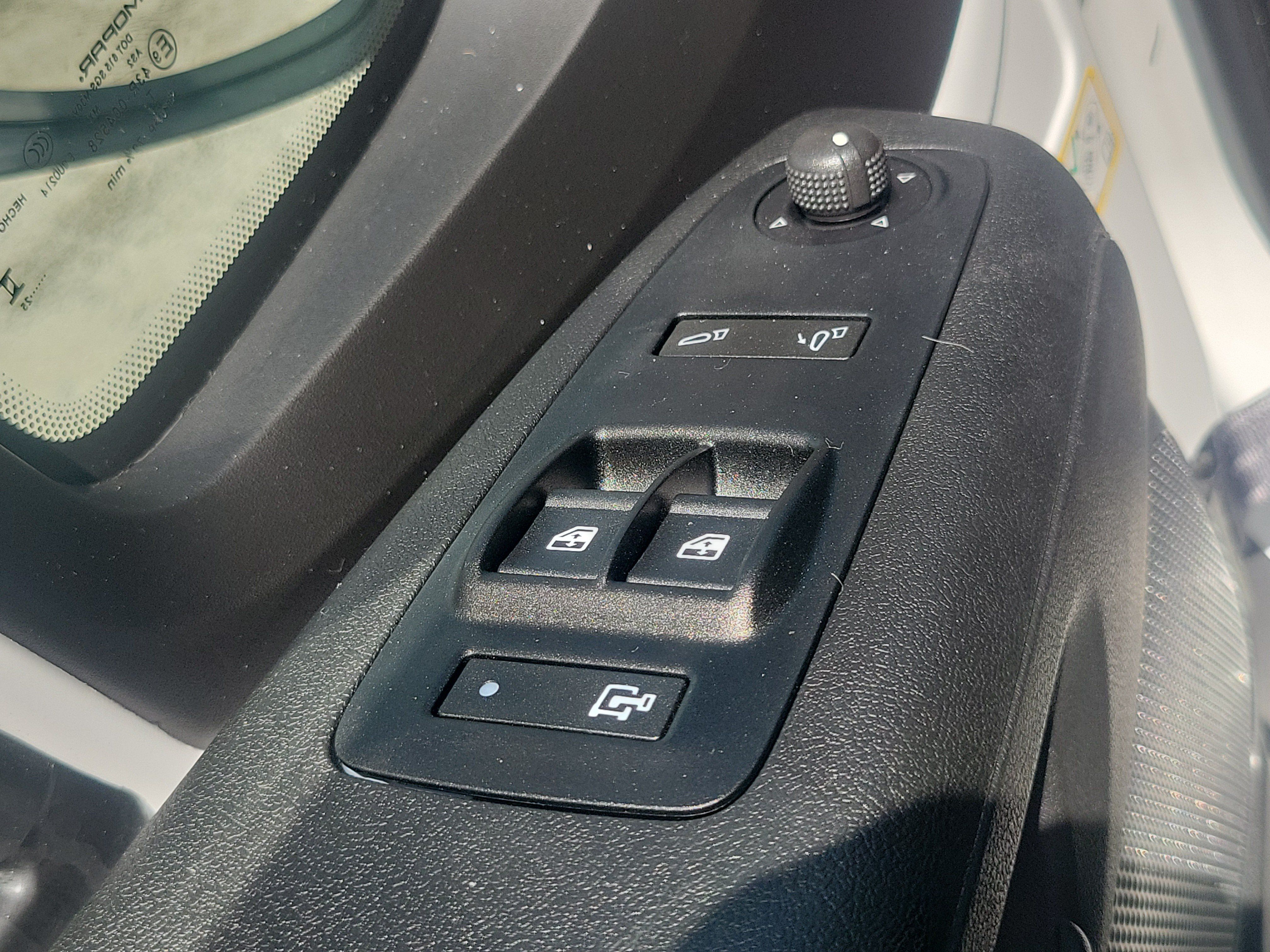 Used 2025 RAM ProMaster 2500 w/ Safety Group FWD image 10