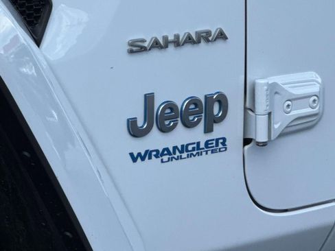 Used 2021 Jeep Wrangler Unlimited Sahara w/ Cold Weather Group image 8