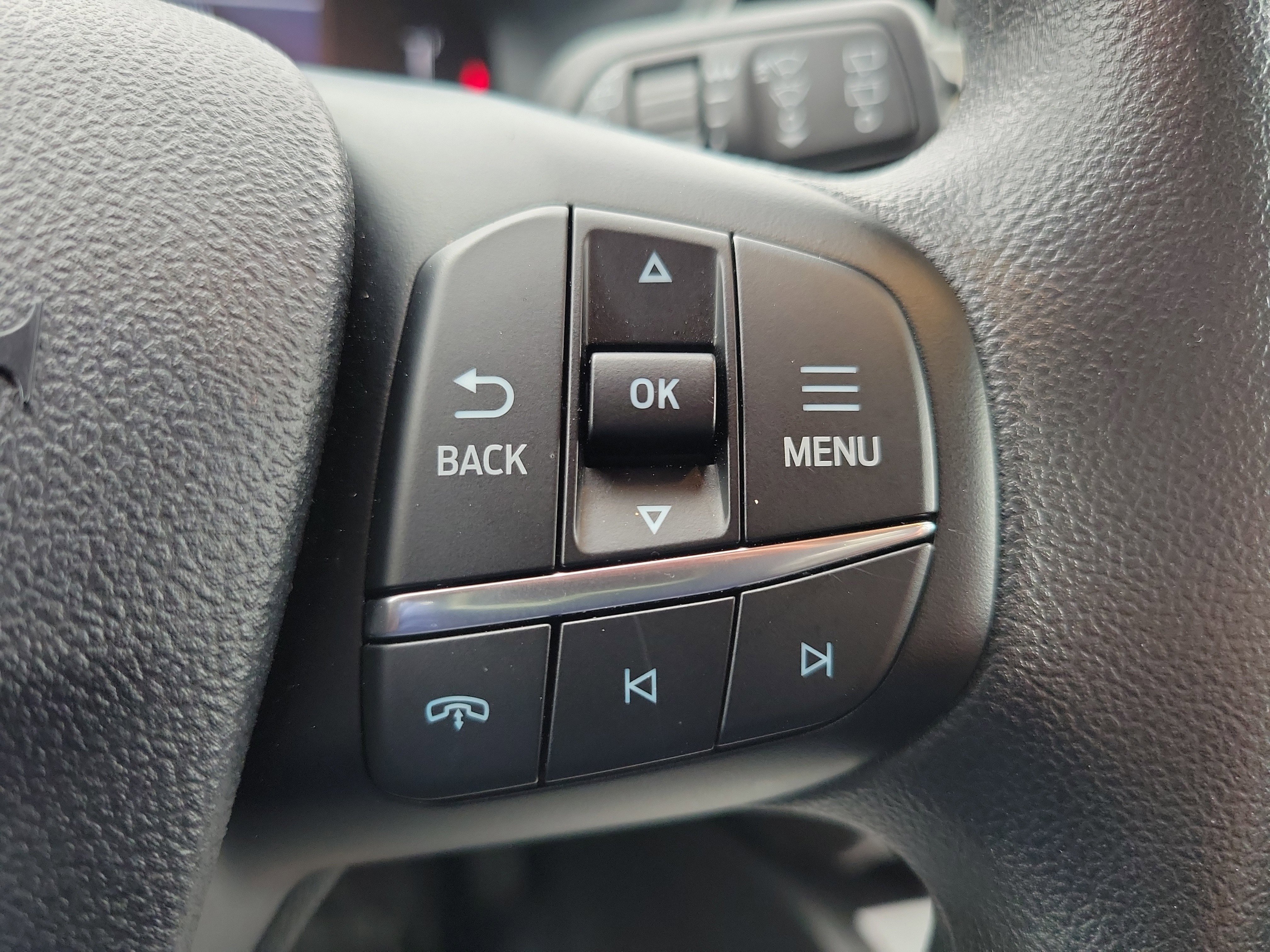 Used 2025 Ford Escape Active FWD image 23