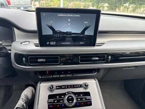 Used 2021 Lincoln Aviator Reserve w/ Elements Package Plus RWD image 11