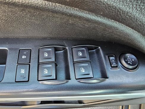 Used 2015 Chevrolet Colorado LT image 30