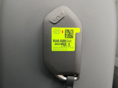 New 2025 Kia K4 LXS image 25