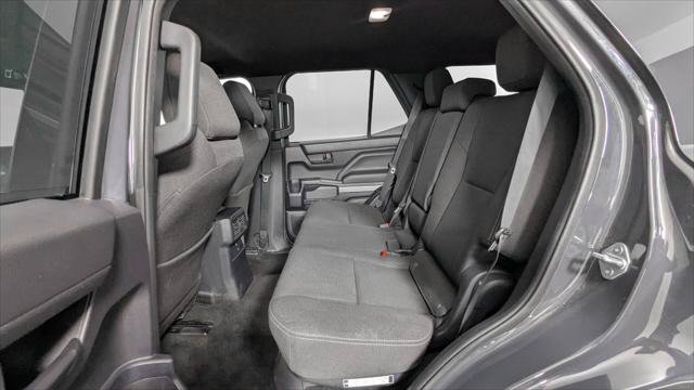 Used 2025 Toyota 4Runner SR5 AWD/4WD image 16