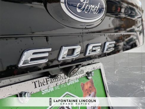 Used 2022 Ford Edge SEL w/ Convenience Package image 10