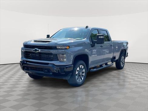 New 2025 Chevrolet Silverado 2500 Custom w/ Custom Value Package image 2