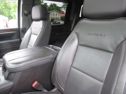 Used 2025 GMC Sierra 2500 Denali w/ Denali Reserve Package AWD/4WD image 26