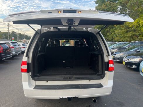 Used 2012 Lincoln Navigator L 4WD image 4