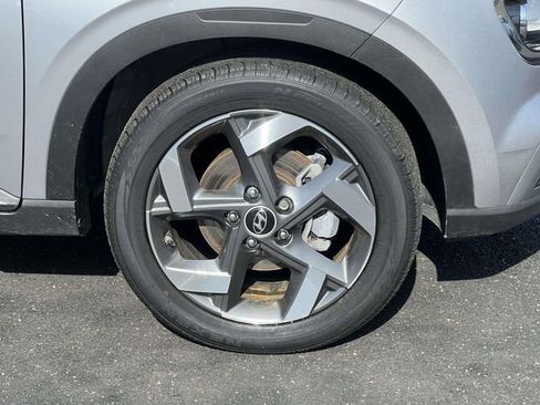 Certified 2023 Hyundai Venue SEL image 8