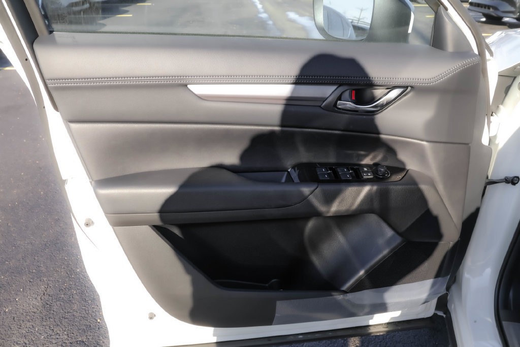 Used 2025 MAZDA CX-5 AWD 2.5 S w/ Select Package image 24