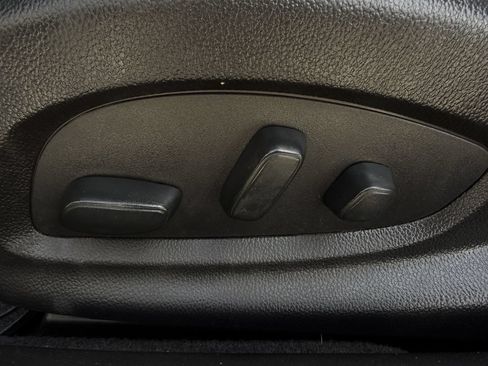 Used 2018 Chevrolet Impala LT FWD image 26