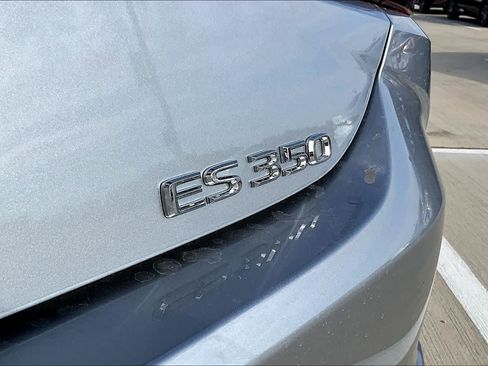 New 2025 Lexus ES 350 w/ Premium Package image 7