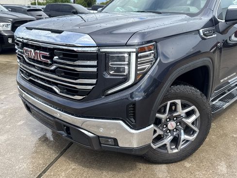 Used 2025 GMC Sierra 1500 SLT w/ SLT Premium Plus Package AWD/4WD image 2