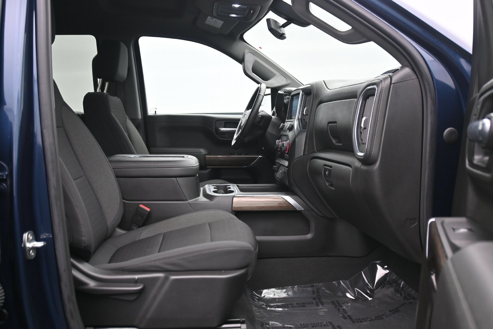 Used 2021 Chevrolet Silverado 1500 LT Trail Boss w/ Bed Protection Package AWD/4WD image 13