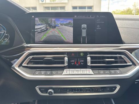 Used 2021 BMW X5 xDrive45e w/ Executive Package AWD/4WD image 26
