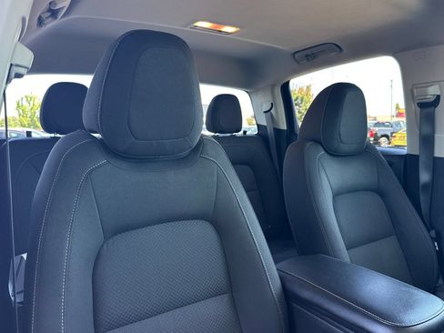 Used 2018 Chevrolet Colorado LT RWD image 16