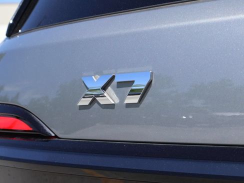 Used 2025 BMW X7 M60i AWD/4WD image 8
