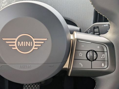 New 2026 MINI Cooper 4-Door Hardtop FWD image 18