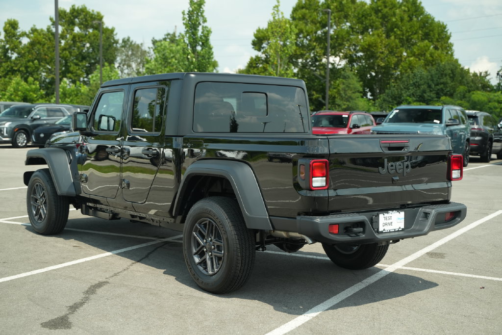 New 2026 Jeep Gladiator Sport AWD/4WD image 5