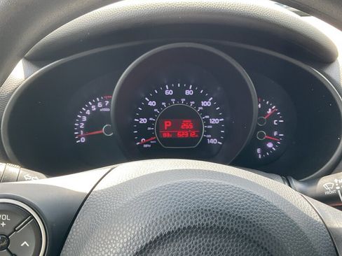 Used 2017 Kia Soul w/ Convenience Package FWD image 18