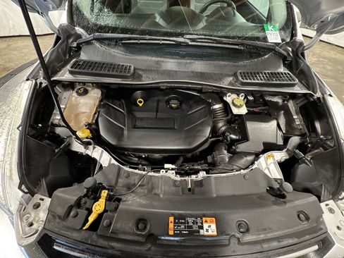 Used 2015 Ford Escape SE image 33