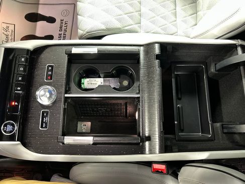 Used 2025 Lincoln Navigator L Black Label AWD/4WD image 21