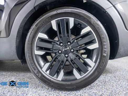 Used 2024 Kia Telluride SX Prestige w/ Towing Package AWD/4WD image 48