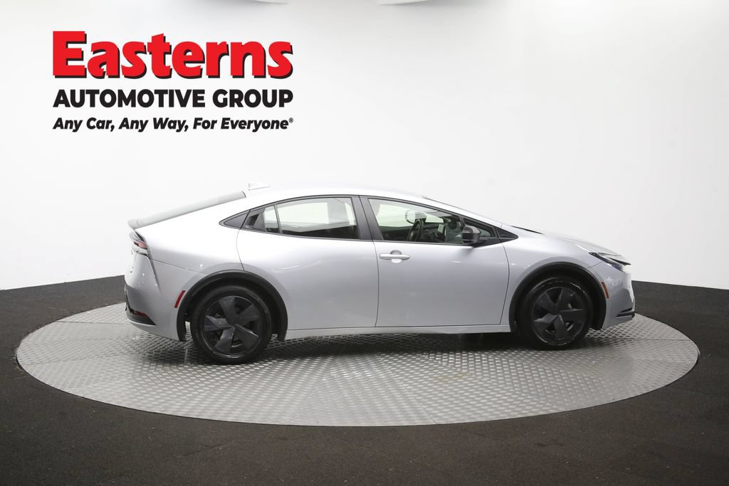 Used 2025 Toyota Prius LE FWD image 44