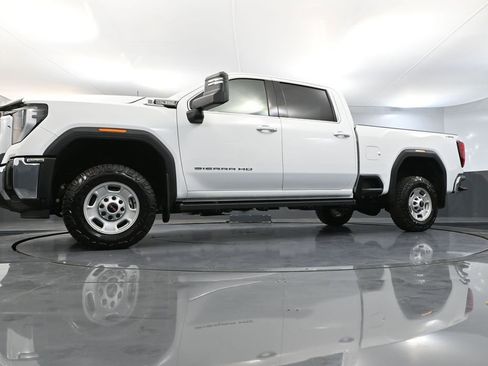 Used 2025 GMC Sierra 2500 SLE image 53