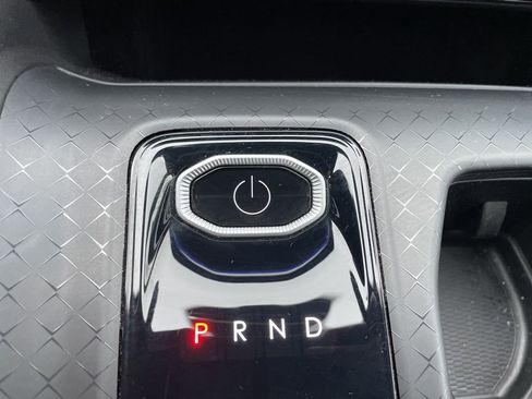 Used 2025 Jeep Wagoneer S Launch Edition image 26