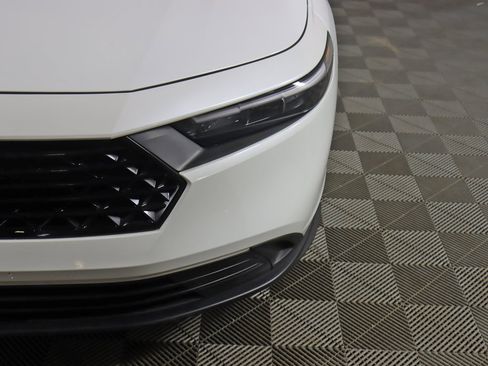 Used 2025 Honda Accord LX image 11