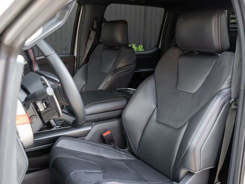 Used 2025 Ford F150 Raptor image 5